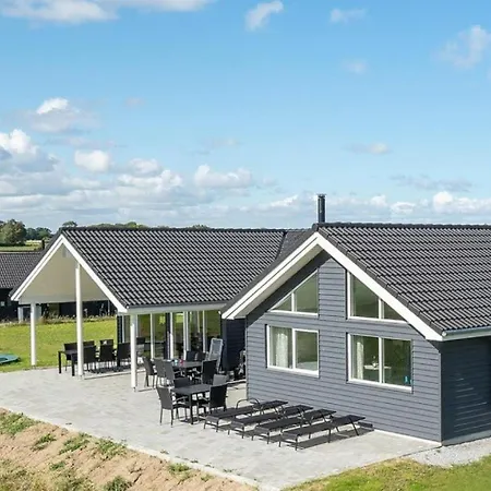 Villavilla 490 - Rabylille Strand, Lollandfalster * Stege
